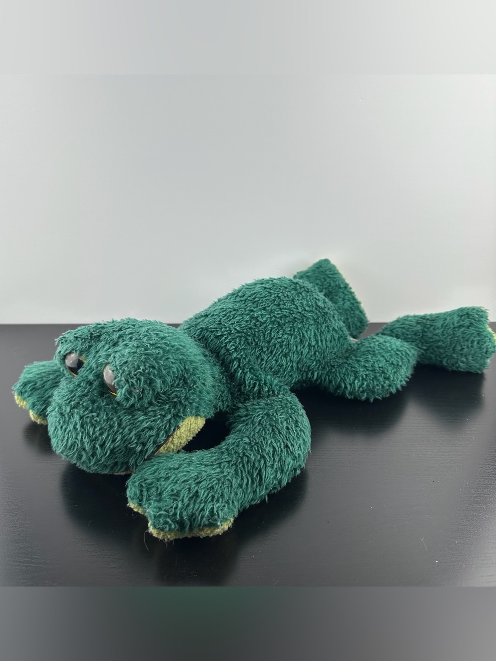 Russ Berrie Fleegle Frog 15” Green Toad Plush Stuffed Animal